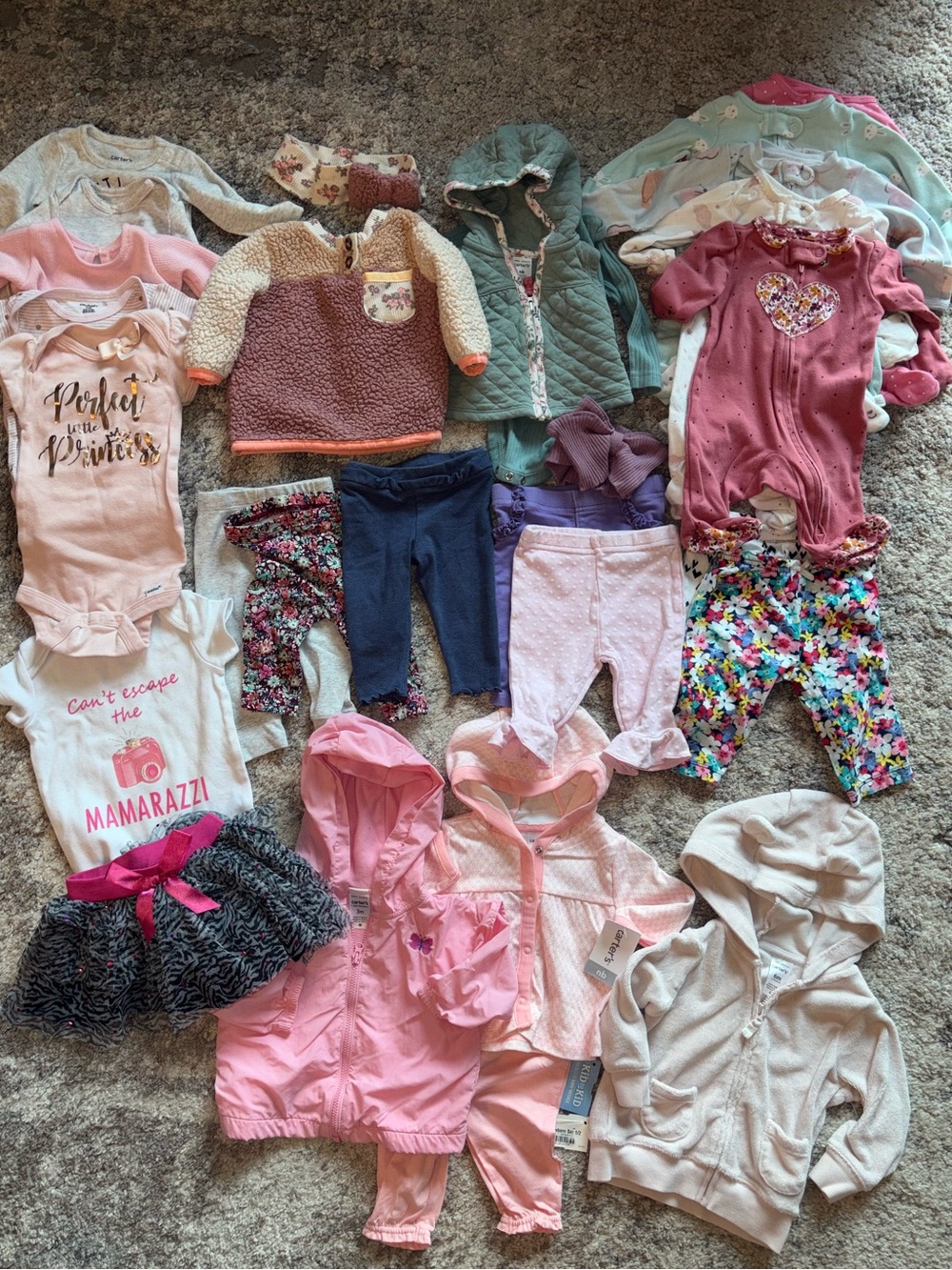 Baby Girl Clothes Lot 26 Pieces NB, 0-3, 3-6 Months